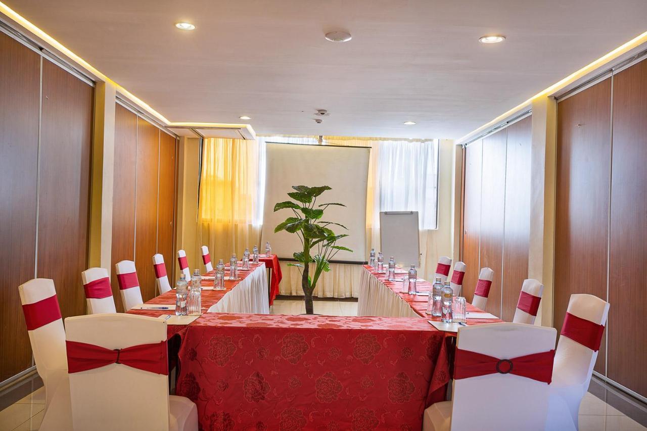 Hotel Central Park & Conference Centre Nairobi Bagian luar foto